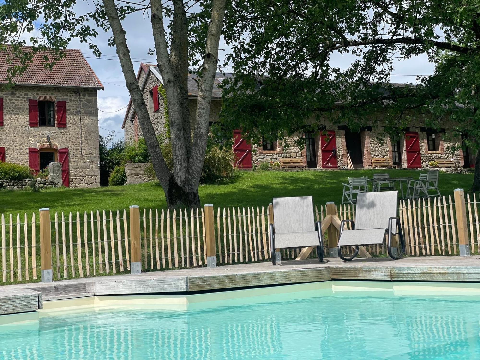 Maison D'Hotes Ourdeaux Et Gite Chez Rouchon Alleyrat  Dış mekan fotoğraf